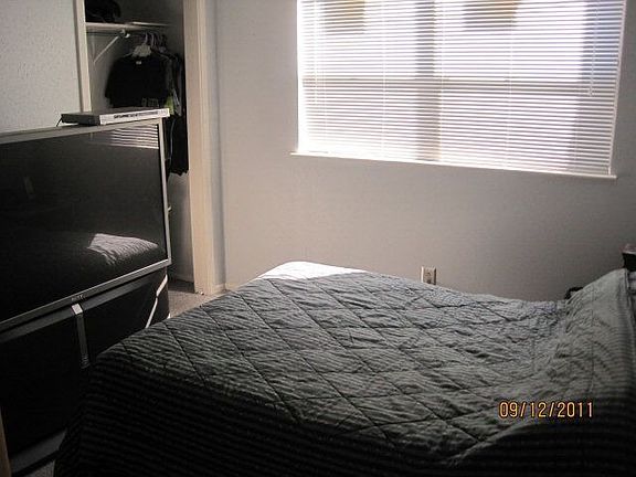 3rd image of 1808 W 25th St