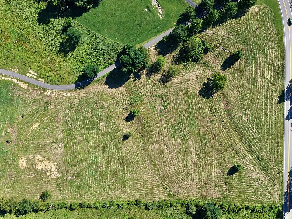 1st image of 9 Whisper Estate Dr