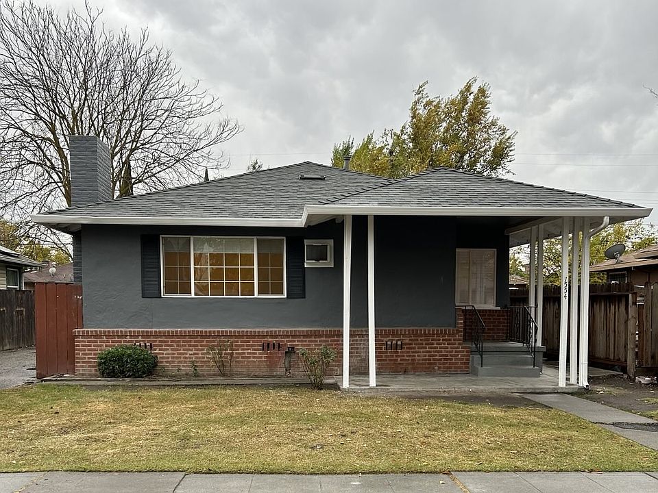 1st image of 1554 E 8th St