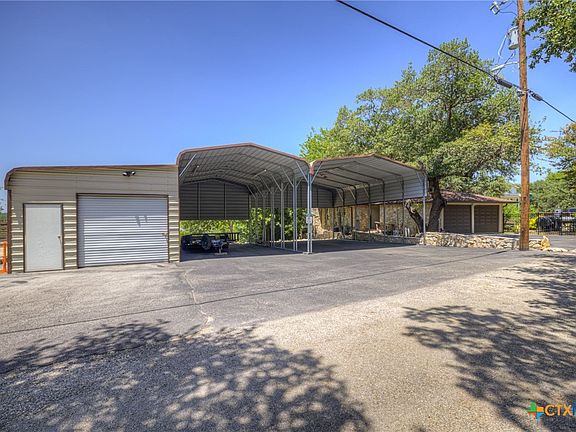 4th image of 1422 Oakridge Ln