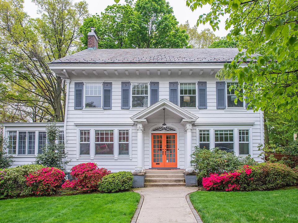 1st image of 234 Raymond Ave