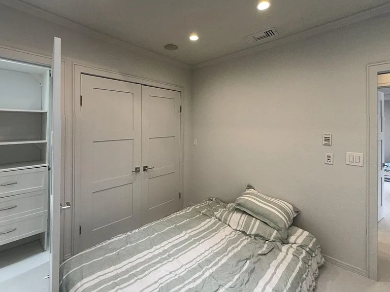 386 Entrada Dr — Photo 12