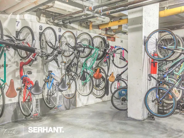 301 East 63rd Street image 29 of 38