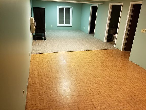 3rd image of 4406 Brandes St