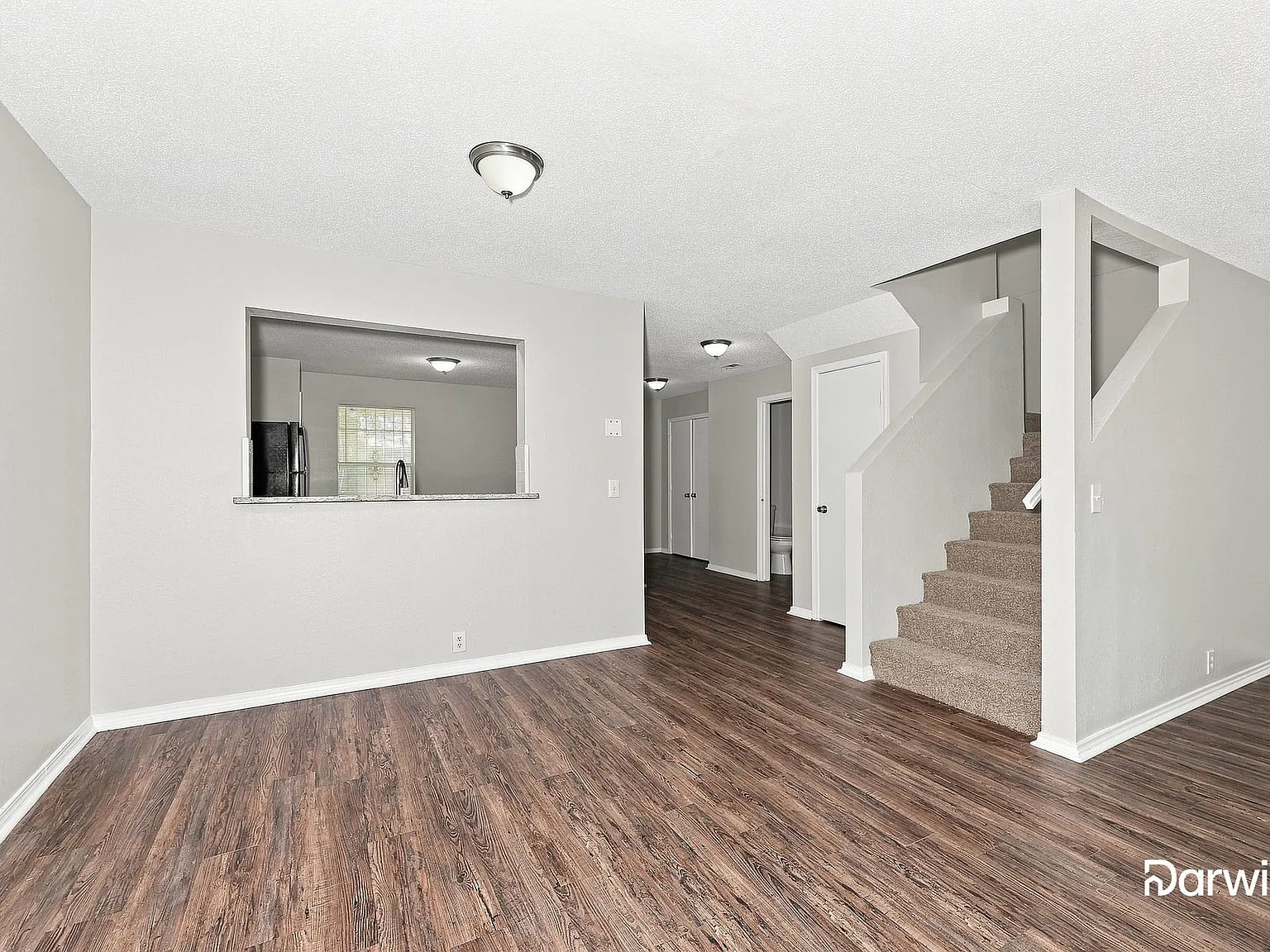 3 bed, 2.5 bath, 1656 sqft, $1,940 — Photo 4