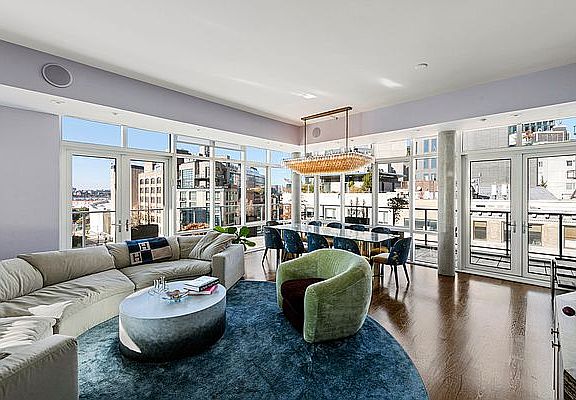 4th image of 475 Greenwich St