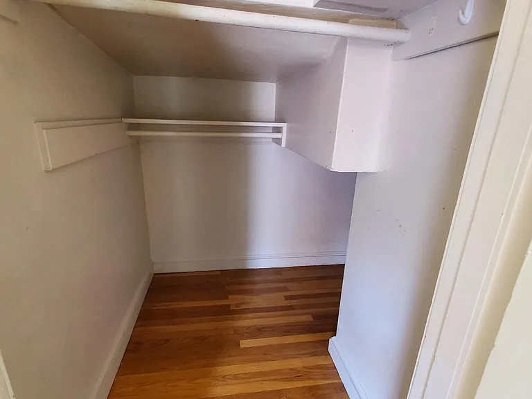 1832 Walnut St — Photo 7