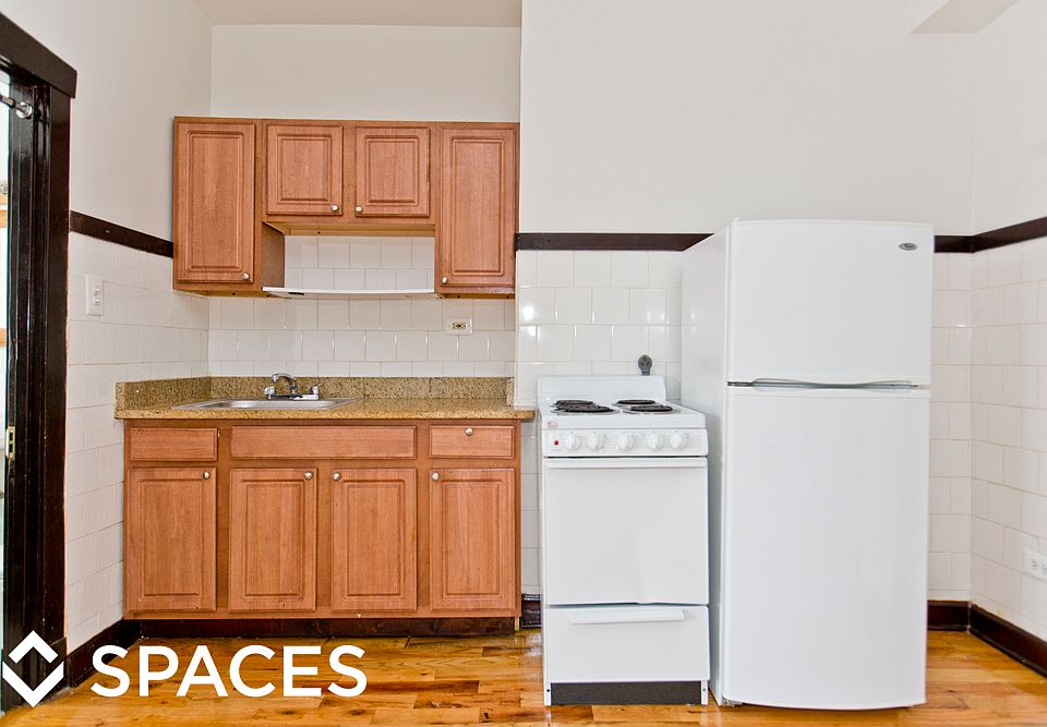 2nd image of 4019 W Irving Park Rd APT 207