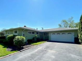 15 Millwood Dr, Tonawanda, NY 14150