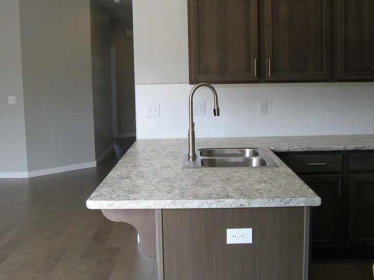 120 Pioneer Ave — Photo 15