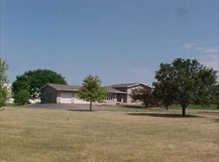 9N047 Barron Rd, Maple Park, IL 60151