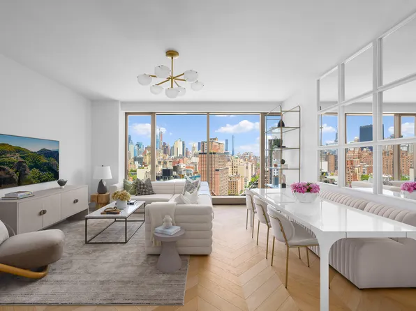 500 West 18th Street EAST-15E image 2 of 11