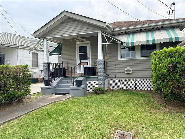 3 bed, 1.5 bath, 778 sqft, $1,500 — Photo 2