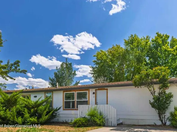 21 Saint John Cir, Parachute, CO 81635