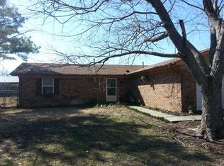 2201 E Surrey Ln, Ada, OK 74820