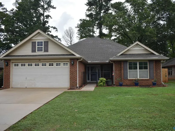 142 Fields Pond Dr, Madison, AL 35756