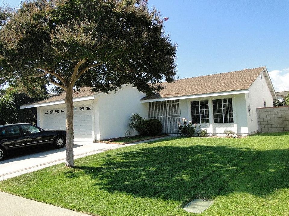 1st image of 18411 Seadler Dr