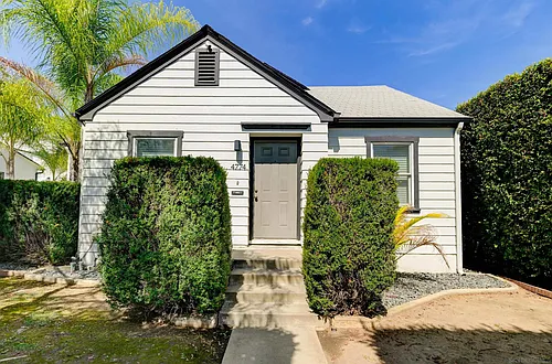 4774 College Ave Photo 1