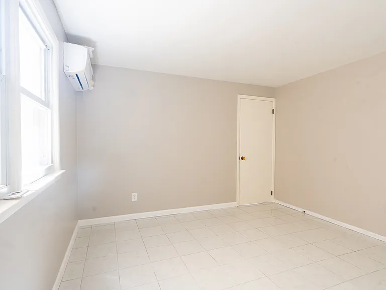 113 73rd St #3 — Photo 8
