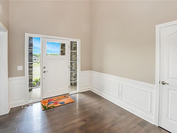 3rd image of 9476 River Birch Run