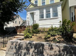 1679 Castleton Ave, Staten Island, NY 10302