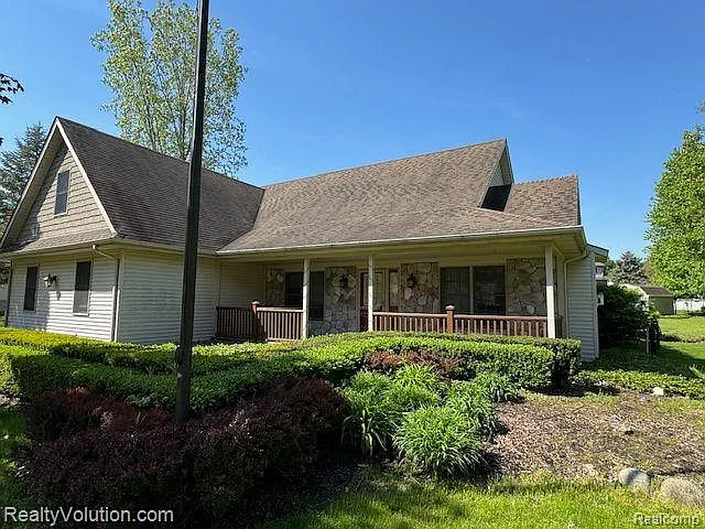 485 Jonathon Dr photo 1