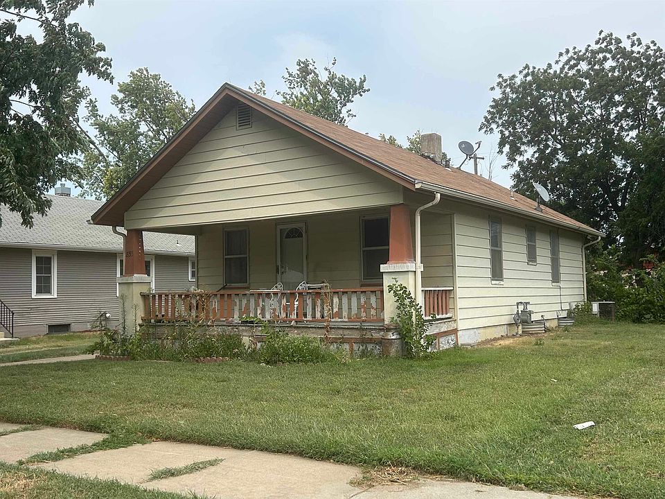2nd image of 853 Sheridan St