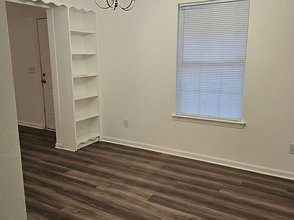 3rd image of 3131 Joree Ln