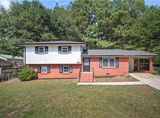 2746 Heritage Ln, Morrow, GA 30260