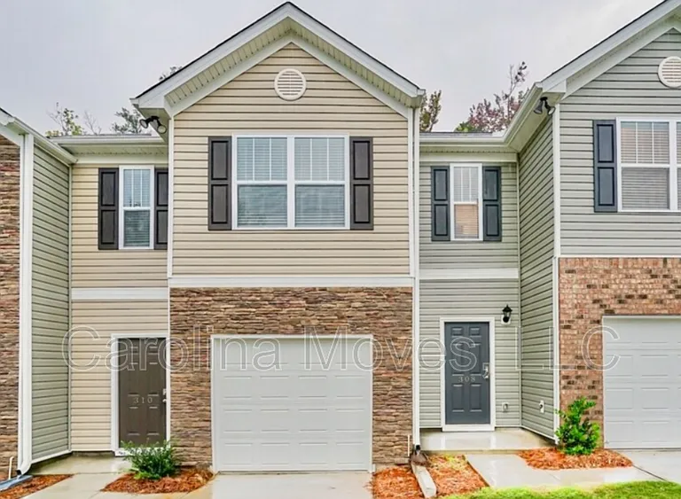 308 Sea Isle Pl — Photo 1