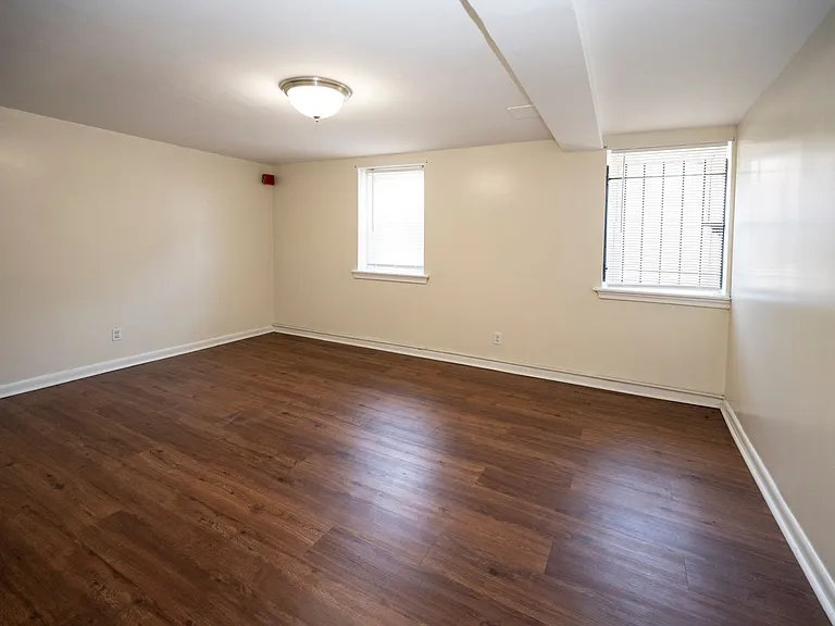 3901 Roosevelt Blvd — Photo 24