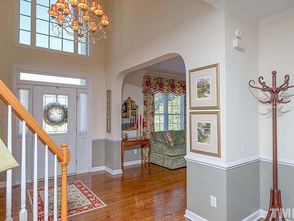3rd image of 4703 Dutchess Ln