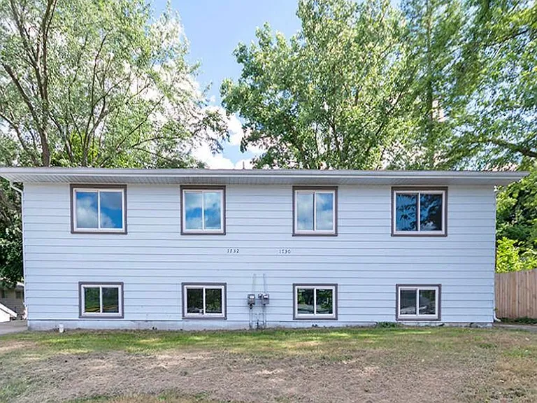 1732 Burcham Dr — Photo 1