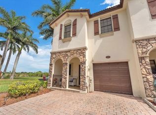 385 NE 37th Pl, Homestead, FL 33033
