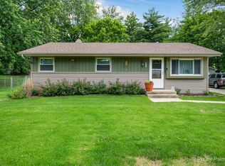 6735 Country Ln, Rockford, IL 61109