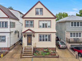172 W 33rd St, Bayonne, NJ 07002