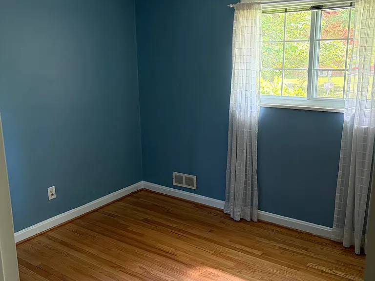 9311 Chanute Dr — Photo 6