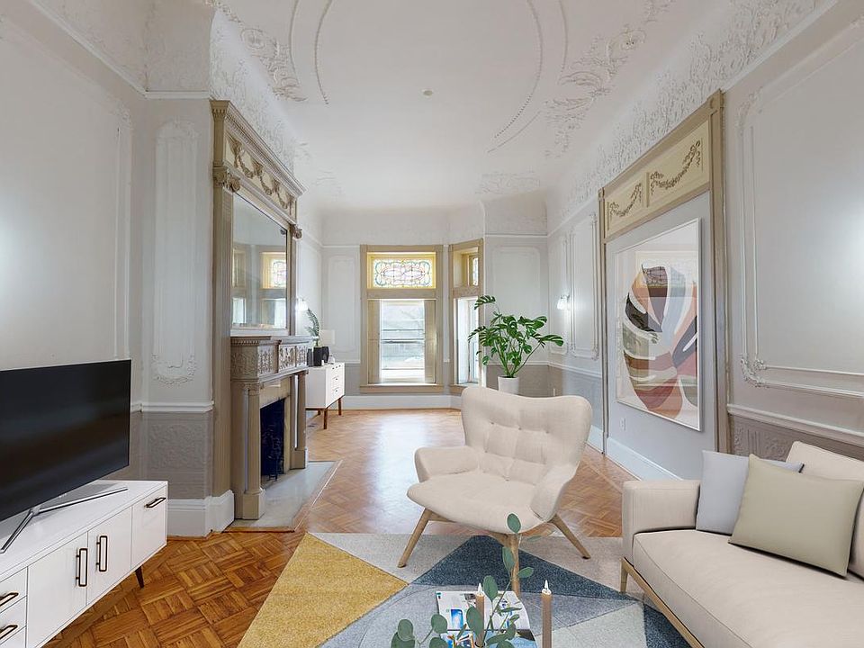 Optionally furnished common areas! Common areas can come beautifully furnished by our in-house design team for an additional fee.