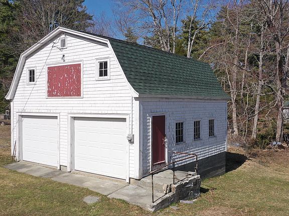 3rd image of 312 Medway River Rd