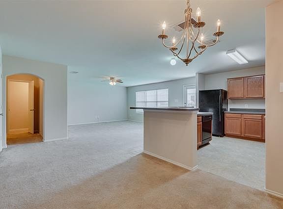 4th image of 7540 Lazy Spur Blvd
