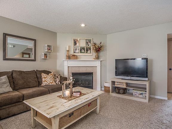 4th image of 1402 SE Norwood Dr