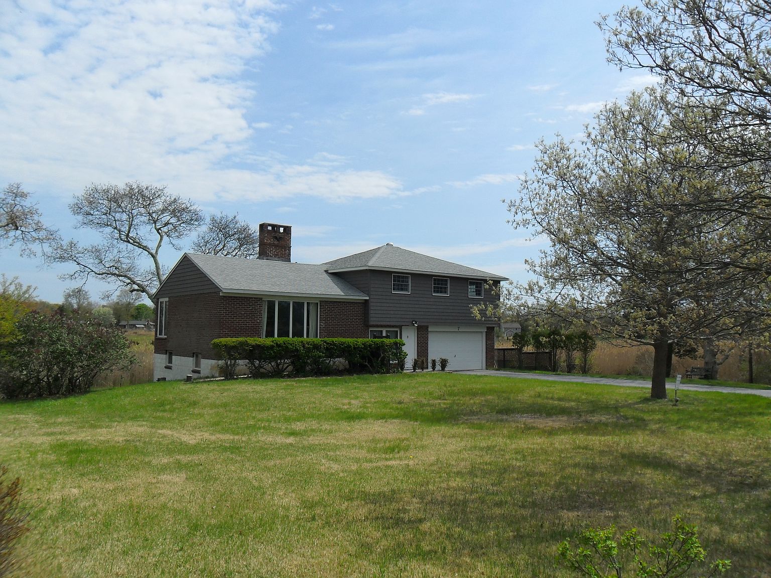 7 Benjamin Ave, East Moriches, NY 11940 Zillow