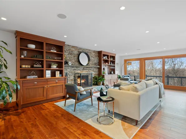 44 Riverview Road, Irvington, NY 10533