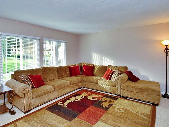 5th image of 466 Don Marco Ct