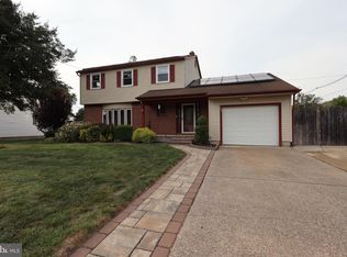 507 E Franklin Ave, Edgewater Park, NJ 08010