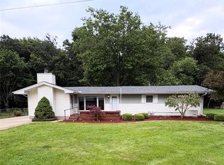 600 Lawrence Dr, Mt Zion, IL 62549