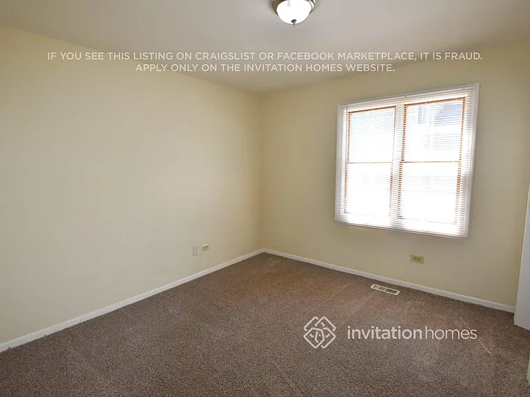 3224 Windsor Ln — Photo 7