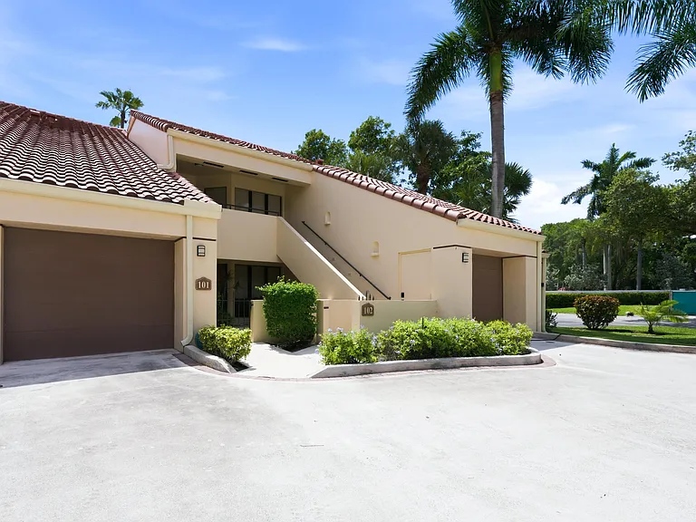 101 Waterview Dr — Photo 31