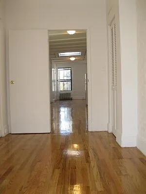 Rented by Tower Brokerage | media 35