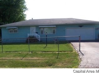 708 S East St, Abingdon, IL 61410